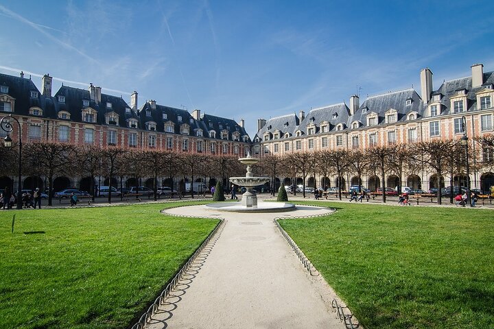 Paris Le Marais Hidden Gems Small Group Tour 1
